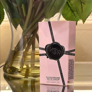 Flowerbomb EDP by Viktor and Rolf Mini Sample